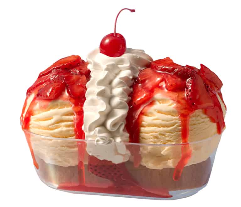 Fresh strawberry sundae from Braum’s with creamy ice cream and sweet topping